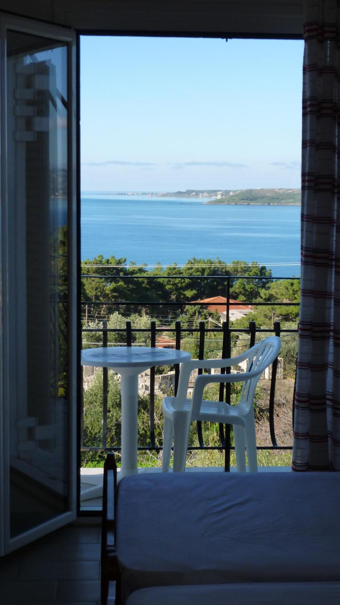 Raymondos Lassi (Kefalonia)