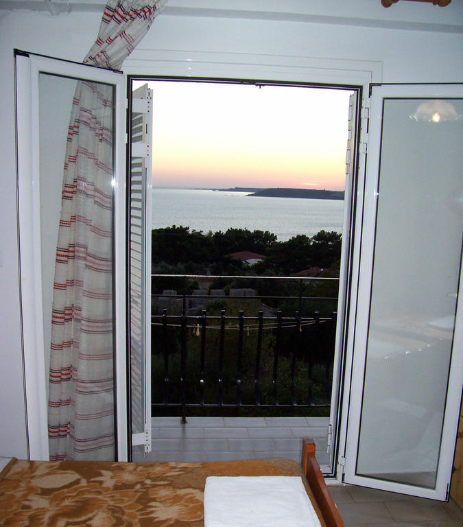 Raymondos Lassi (Kefalonia)
